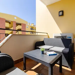 2-bedroom-apartment-in-luxury-complex-walking-distance-to-town.hotelaalgarve.com/