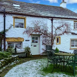 westside-cottage-newby-clapham-yorkshire-dales-national.yorkshirehotels.net/