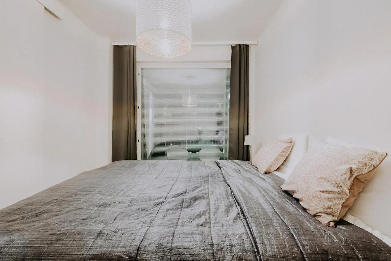 Apartment, Sleepwell, Tyynimeri With Private Parking And Optional Private Sauna Helsinki 0*,  Finland